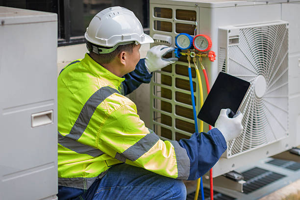 Professional Hvac Repair technician working in Riegelsville, PA